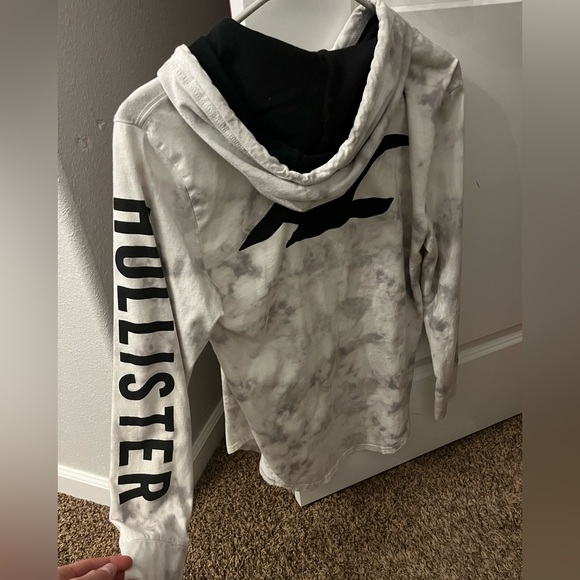 Hollister hoodie - Picture 3 of 4